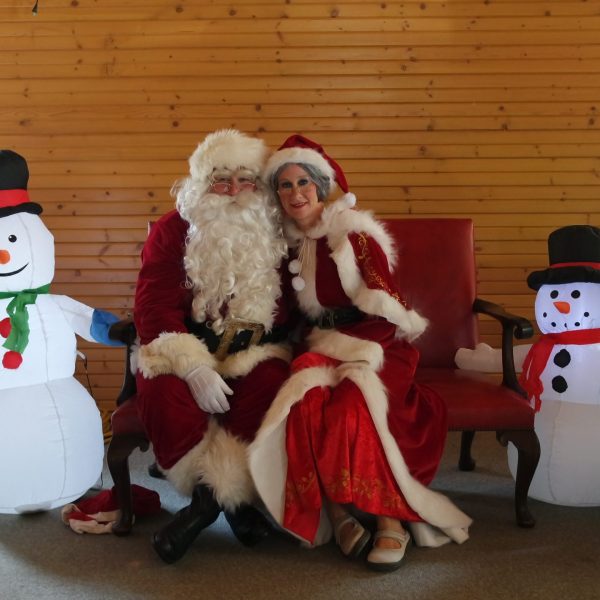 santa and mrs claus