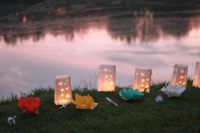 pond, glow, luminaries