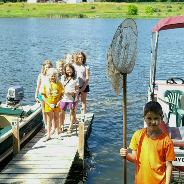 children fishing