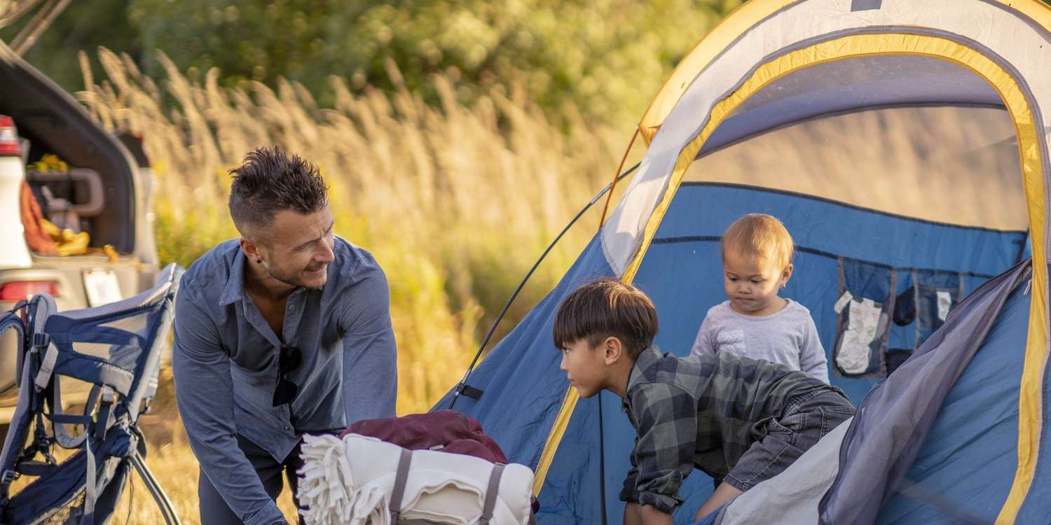How to Handle Emergencies While Camping with Kids
